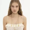 Gli orecchini Chloé Pompoms Gli orecchini Chloé Pompoms