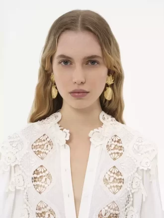 Gli orecchini Chloé Shells Gli orecchini Chloé Shells