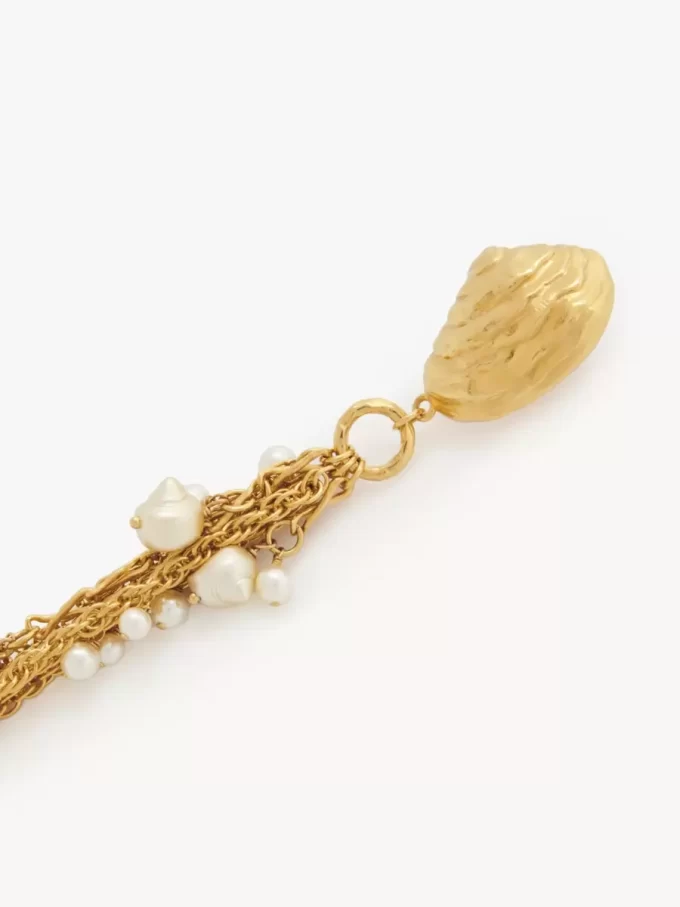 Gli orecchini Chloé Shells Gli orecchini Chloé Shells