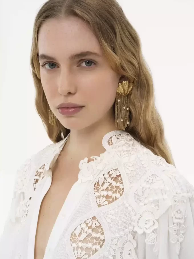 Gli orecchini Chloé Shells Gli orecchini Chloé Shells