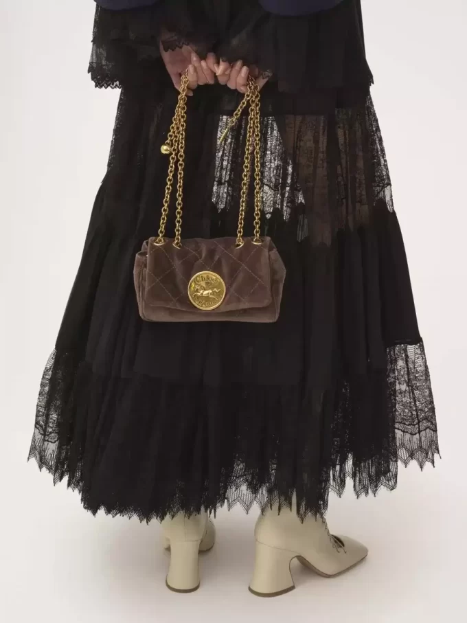 Gonna lunga a balze in georgette di seta e pizzo Gonna lunga a balze in georgette di seta e pizzo