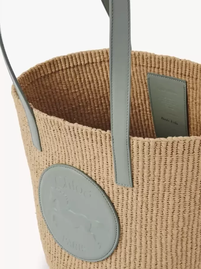 Grande cestino porta medaglie a forma di cavallo in fibre naturali Grande cestino porta medaglie a forma di cavallo in fibre naturali