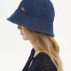 Il cappello da pescatore iconico di Chloé in denim Il cappello da pescatore iconico di Chloé in denim