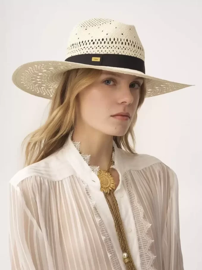 Il cappello Panama Chloé in paglia di palma Il cappello Panama Chloé in paglia di palma