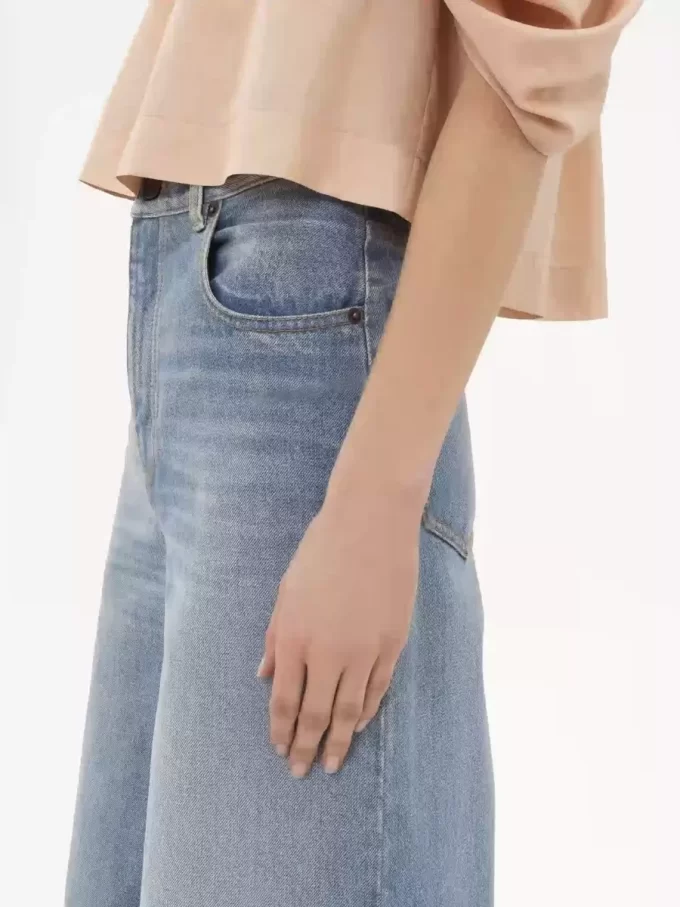 Jeans a gamba larga a vita alta in denim Jeans a gamba larga a vita alta in denim