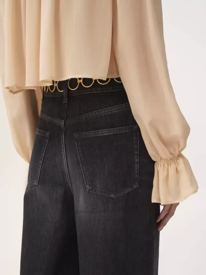 Jeans a gamba larga a vita alta in denim Jeans a gamba larga a vita alta in denim