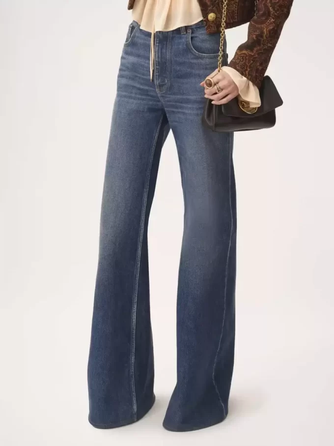Jeans a zampa a vita alta in denim Jeans a zampa a vita alta in denim
