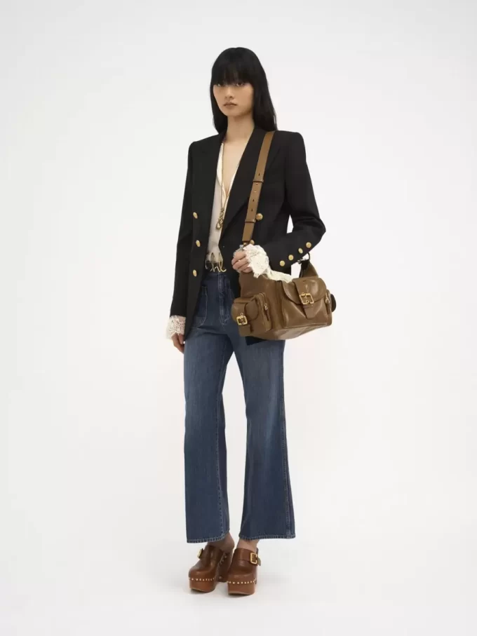 Jeans bootcut corti in denim Jeans bootcut corti in denim
