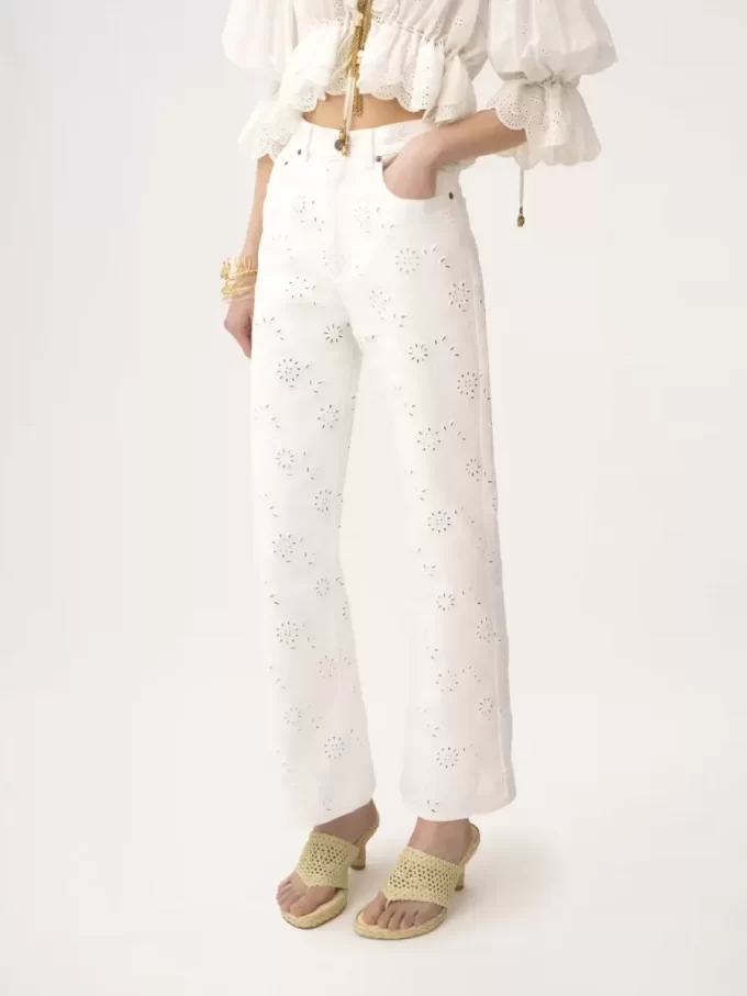 Jeans cropped ricamati in denim Jeans cropped ricamati in denim