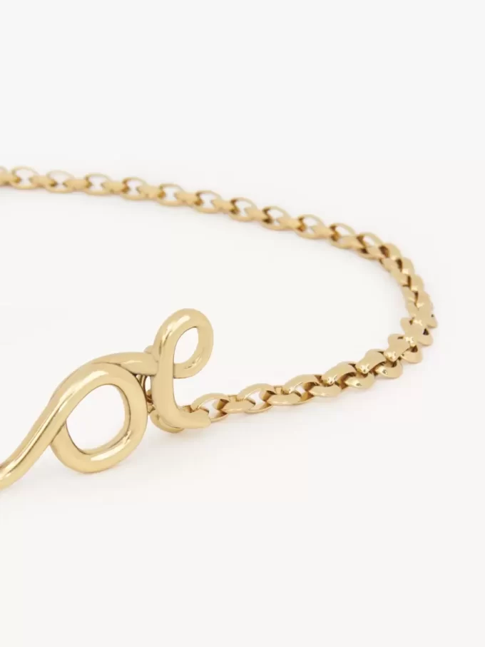 La cintura piccola iconica di Chloé La cintura piccola iconica di Chloé