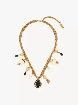 La collana Chloé Antique Pearls