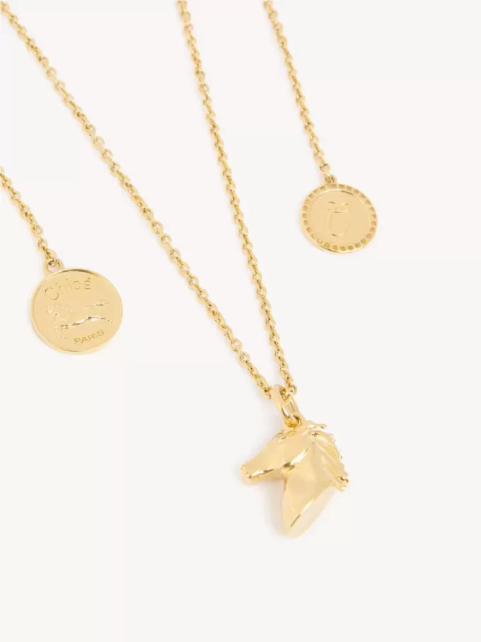 La collana Chloé Charms