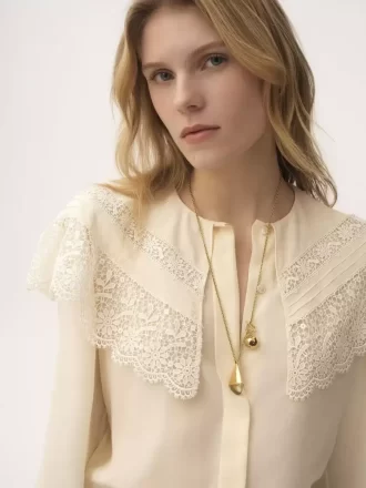 La collana Chloé Prism