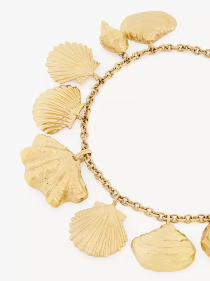 La collana Chloé Shells