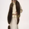 La sciarpa Chloé Chain Tails in shearling La sciarpa Chloé Chain Tails in shearling