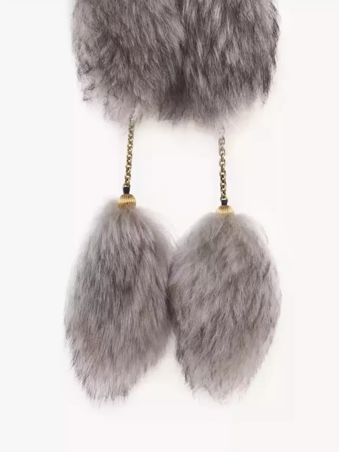 La sciarpa Treasure Tails in montone La sciarpa Treasure Tails in montone