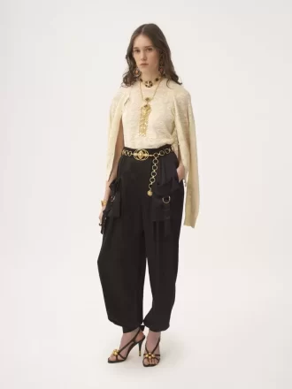 Pantaloni cargo fluidi in raso di seta Pantaloni cargo fluidi in raso di seta