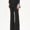 Pantaloni sartoriali svasati in gabardine di lana Pantaloni sartoriali svasati in gabardine di lana