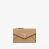 Piccola borsa a busta con scomparti per carte in pelle martellata Piccola borsa a busta con scomparti per carte in pelle martellata