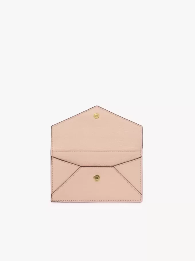 Piccola borsa a busta con scomparti per carte in pelle martellata Piccola borsa a busta con scomparti per carte in pelle martellata