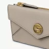 Piccola borsa a busta con scomparti per carte in pelle martellata Piccola borsa a busta con scomparti per carte in pelle martellata