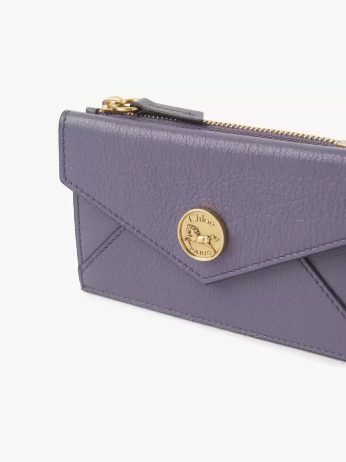 Piccola borsa a busta con scomparti per carte in pelle martellata Piccola borsa a busta con scomparti per carte in pelle martellata