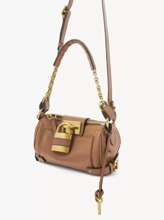 Piccola borsa a catena Paddington in pelle martellata Piccola borsa a catena Paddington in pelle martellata