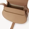 Piccola borsa a sella Marcie in pelle granata Piccola borsa a sella Marcie in pelle granata