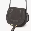 Piccola borsa a tracolla Marcie in pelle scamosciata Piccola borsa a tracolla Marcie in pelle scamosciata