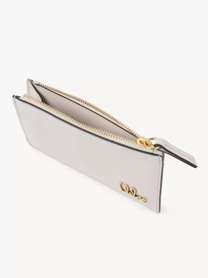 Piccola borsa Chloé Iconic con scomparti per carte in pelle martellata Piccola borsa Chloé Iconic con scomparti per carte in pelle martellata