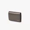 Piccola borsa Chloé Iconic tri-fold con tasca portamonete in pelle lucida Piccola borsa Chloé Iconic tri-fold con tasca portamonete in pelle lucida