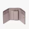 Piccola borsa Chloé Iconic tri-fold con tasca portamonete in pelle lucida Piccola borsa Chloé Iconic tri-fold con tasca portamonete in pelle lucida