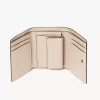 Piccola borsa Chloé Iconic tri-fold con tasca portamonete in pelle lucida Piccola borsa Chloé Iconic tri-fold con tasca portamonete in pelle lucida