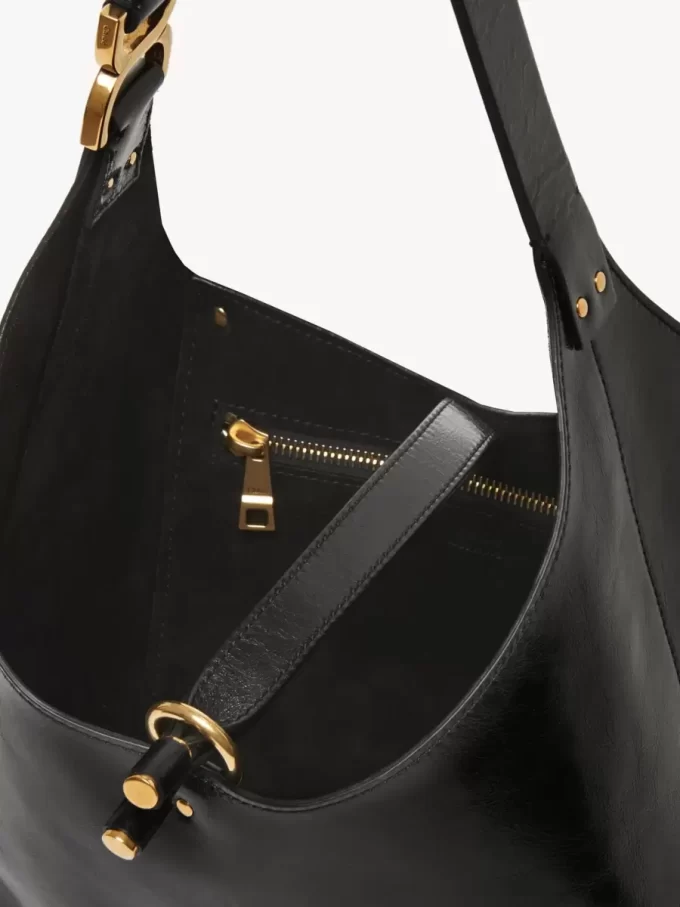 Piccola borsa hobo Marcie in pelle lucida Piccola borsa hobo Marcie in pelle lucida