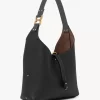 Piccola borsa hobo Marcie in pelle martellata Piccola borsa hobo Marcie in pelle martellata