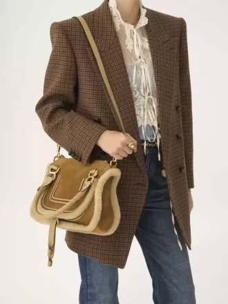Piccola borsa Marcie in pelle scamosciata e shearling