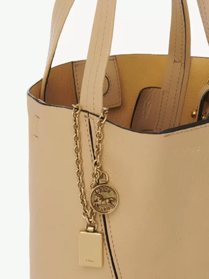 Piccola borsa tote Chloé Spin in pelle martellata Piccola borsa tote Chloé Spin in pelle martellata