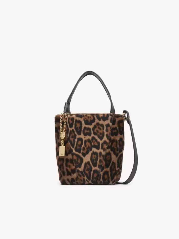 Piccola borsa tote Chloé Spin in shearling con stampa leopardata Piccola borsa tote Chloé Spin in shearling con stampa leopardata