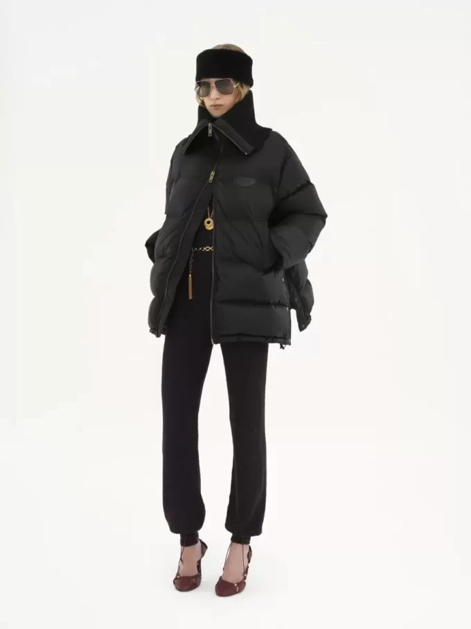 Piumino a collo alto in nylon lucido