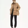 Piumino a collo alto in nylon lucido Piumino a collo alto in nylon lucido