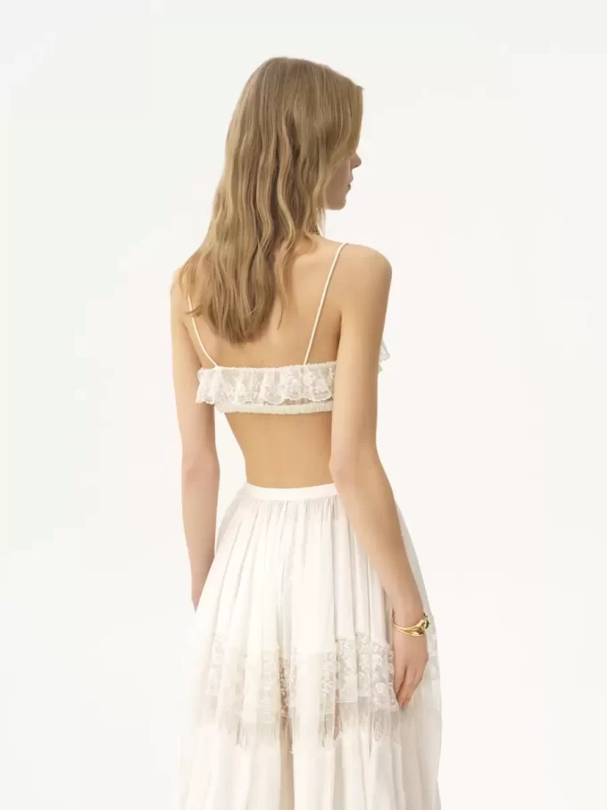 Reggiseno a balze con spalline sottili in pizzo ricamato Reggiseno a balze con spalline sottili in pizzo ricamato