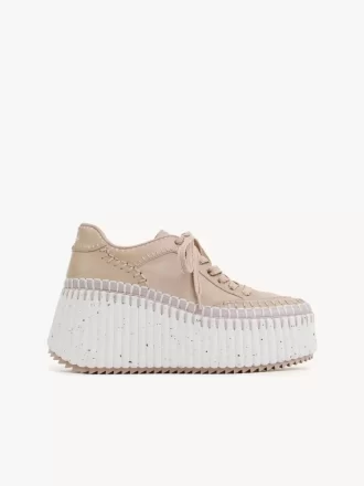 Sneaker con zeppa Nama