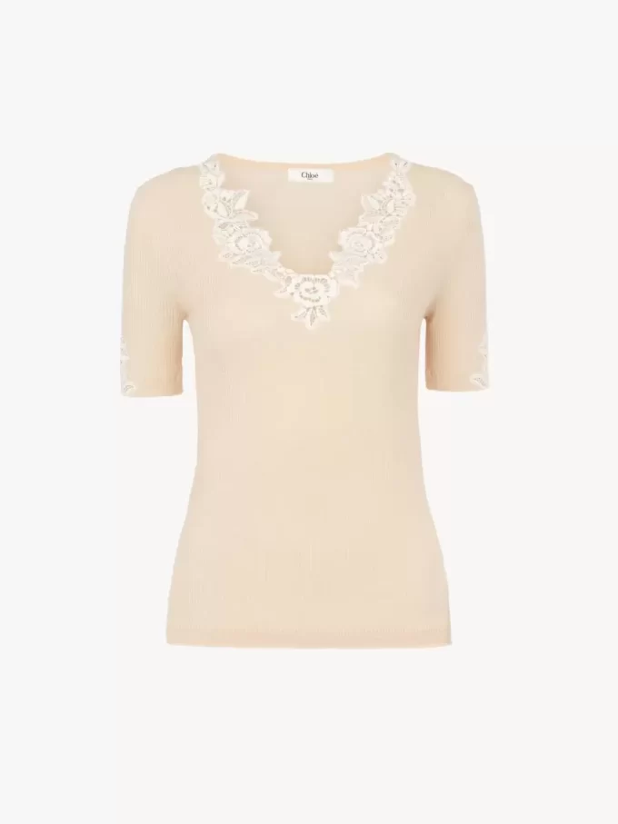 Top aderente a maniche corte in maglia di lana con pizzo guipure