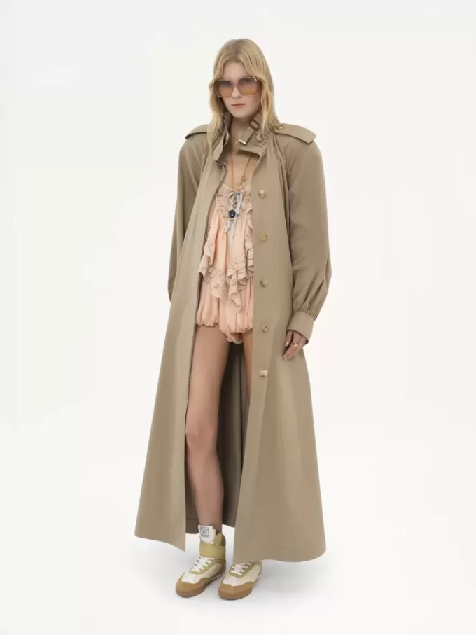Trench lungo a collo alto in gabardine di cotone Trench lungo a collo alto in gabardine di cotone